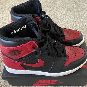 Air Jordan 1 Retro Size 9.5 GREAT Condition